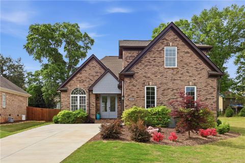 Previously sold for $430,000
