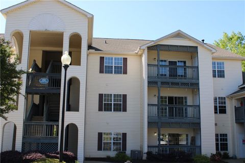 151 Wexford Drive 302 active home in Wexford, Anderson, SC