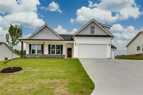 112 Walters Way active home in Legacy Farms, Pickens, SC