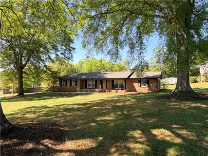 303 Robinall Drive active home in Forest Acres, Easley, SC