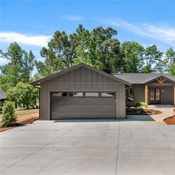 4809 Great Oaks Drive