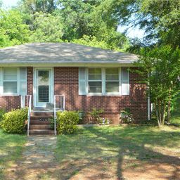 106 Woodbine Circle