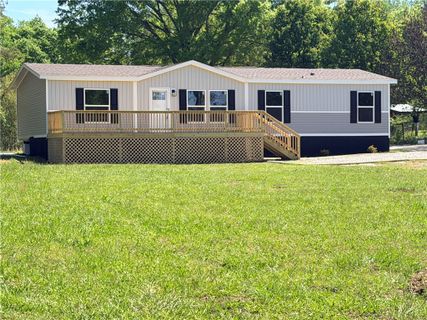 522 Burton Creekside Road