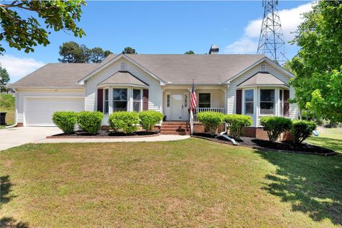 302 Foxfire Drive pending home in Foxwood, Simpsonville, SC