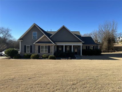 102 Natural Spring active home in Hammond Hall, Belton, SC