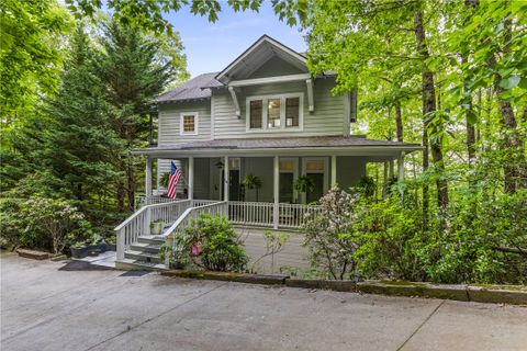 14 Woodbine Drive active home in Cliff Ridge At Caesars Head, Cleveland, SC