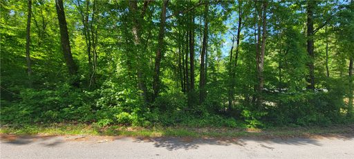 00 Marietta Drive active home in Foxwood Hills/Mt Bay Estates, Westminster, SC
