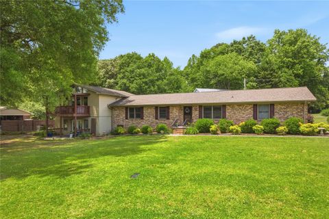 Homes in Forest Acres, Walhalla