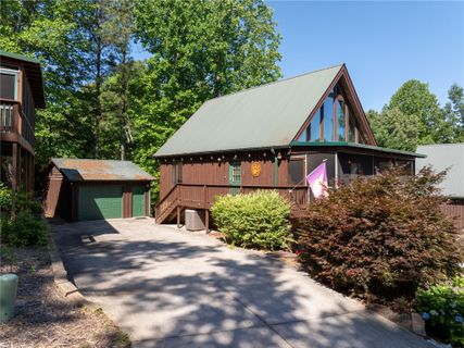 Homes in Harbor Plus On Keowee, Seneca