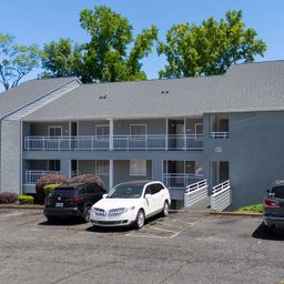 203 Northlake Drive