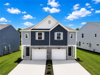 542 Seaborn Circle active home in Champions Village At Cherry Hill, Pendleton, SC