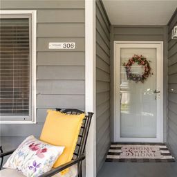 306 Northlake Drive