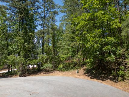23 Tradewinds Way active home in Keowee Key, Salem, SC