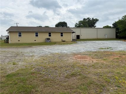 6114 Hwy 76 Highway