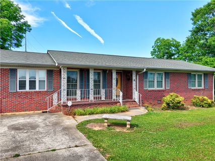 307 Calhoun Road