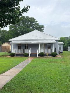 425 E Main Street