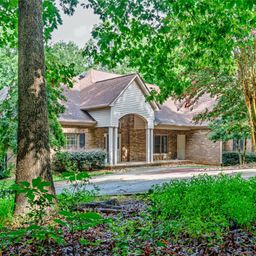 480 Pin Du Lac Drive