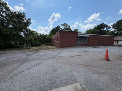910 Edgefield Street