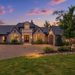 435 Peninsula Ridge