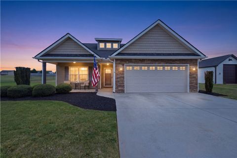 Homes in Wakefield, Anderson