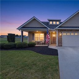 1018 Stoneham Circle