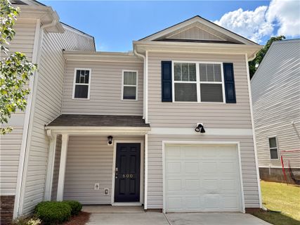 600 Oakmont Valley Trail active home in Townes At Oakmont, Seneca, SC