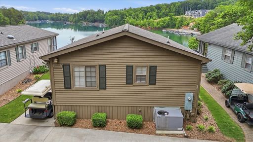 1230 Melton Road 40 active home in Backwater Landing, West Union, SC