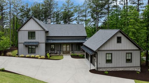 141 Forest Manor active home in Cliffs At Keowee Springs, Six Mile, SC