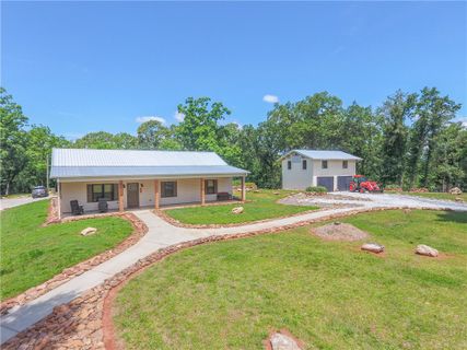 303 N Norris Drive