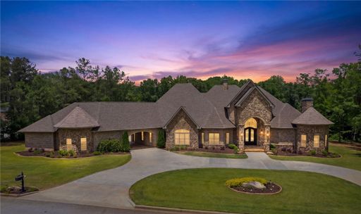 A home in Bella, Belton