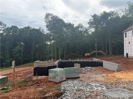 216 Sherwood Drive active home in Timberland Grove, Anderson, SC