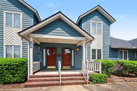 101 Fairway Oaks Lane E