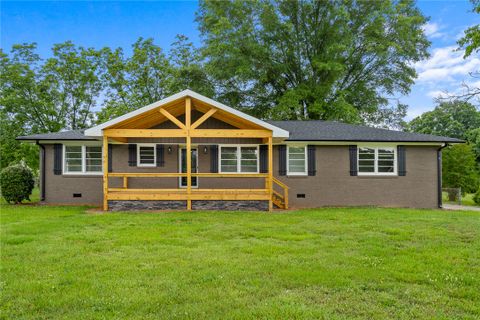 300 Vandiver Road
