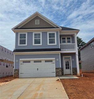 262 Brown Circle active home in Brownstone Park, Easley, SC