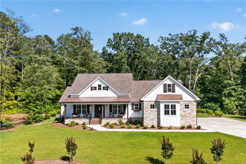 921 Falling Waters Lane pending home in Timber Bay, Seneca, SC