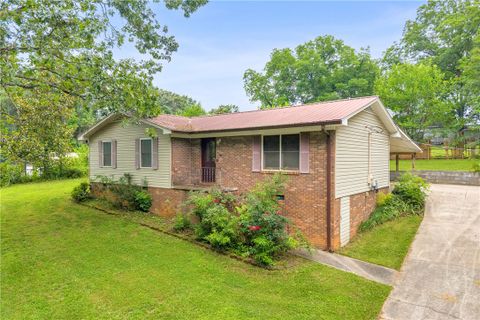 1064 S Greenwich Drive active home in Mountain View, Walhalla, SC