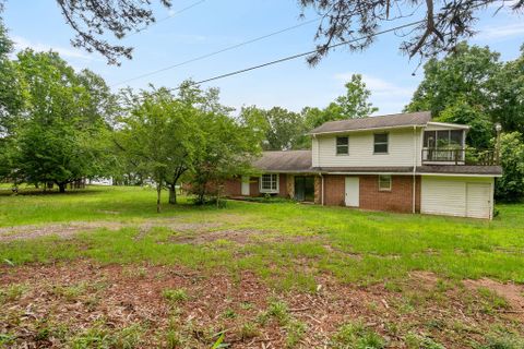 712 Whitney Way
