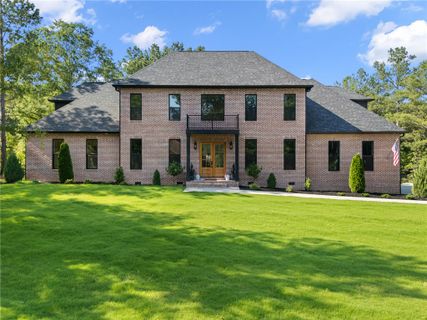 23 Clock Tower Court active home in Bella, Belton, SC