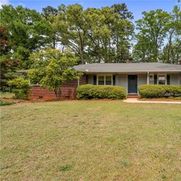 1105 Greenacres