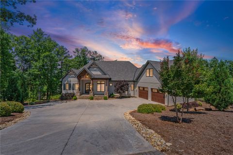 559 Leaning Pine Trail pending home in Cliffs At Keowee Springs, Six Mile, SC