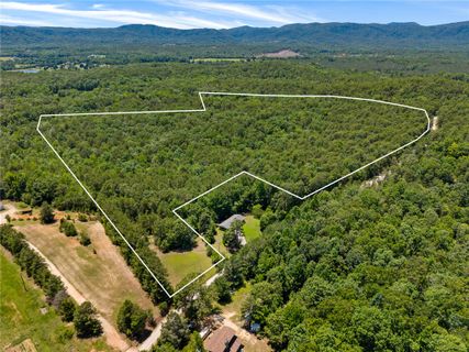 00 Pine Mountain Road