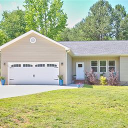 405 Pawnee Drive