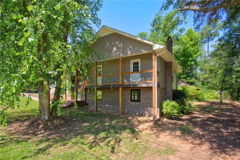 712 Beech Drive