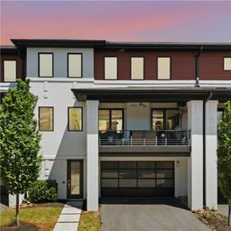 4 Calhoun Hill Way