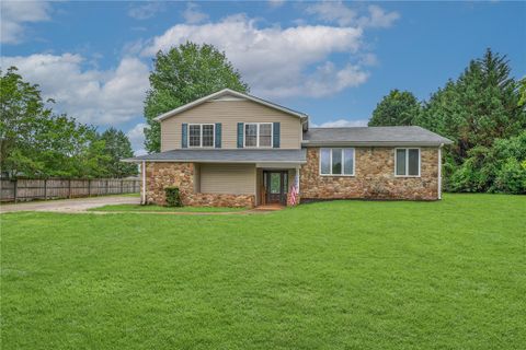 1206 Three Bridges Road
