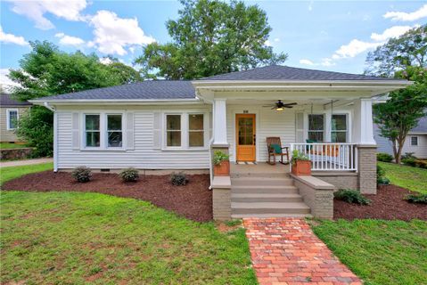 108 Beechwood Avenue