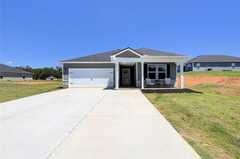 408 Chadwick Lane active home in Windsor Haven, Walhalla, SC