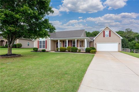 164 Pendock Lane pending home in The Farm At Sandy Springs, Piedmont, SC