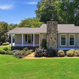 1800 Grandview Drive