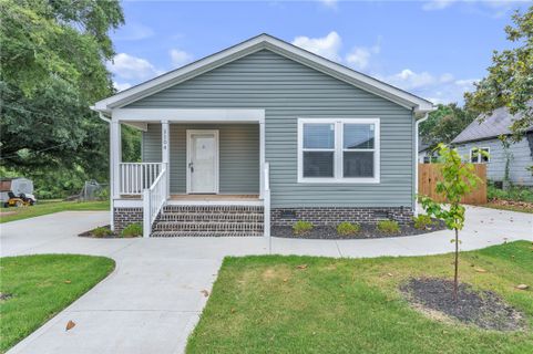 1104 E Front Street